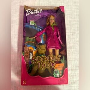 Barbie AS SCOOBY DOO'S DAPHNE CARTOON NETWORK 2001/2003 NRFB Collectible